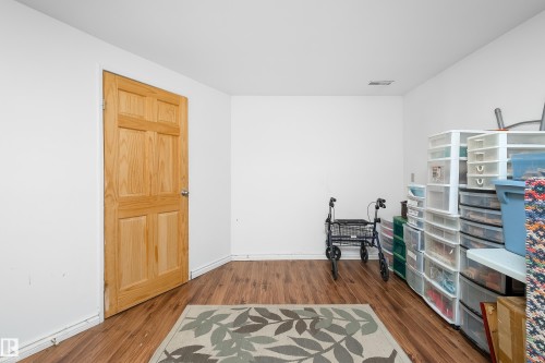 1303 35 Street, Edmonton, AB - Indoor Photo Showing Other Room