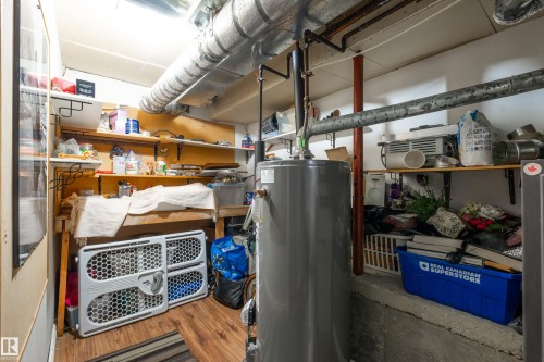 1303 35 Street, Edmonton, AB - Indoor