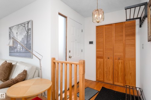 1303 35 Street, Edmonton, AB - Indoor Photo Showing Other Room