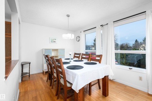 1303 35 Street, Edmonton, AB - Indoor Photo Showing Dining Room