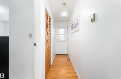 1303 35 Street, Edmonton, AB - Indoor Photo Showing Other Room