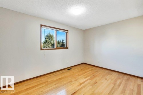 706 Burley Drive, Edmonton, AB - Indoor Photo Showing Other Room