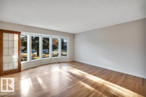 706 Burley Drive, Edmonton, AB - Indoor