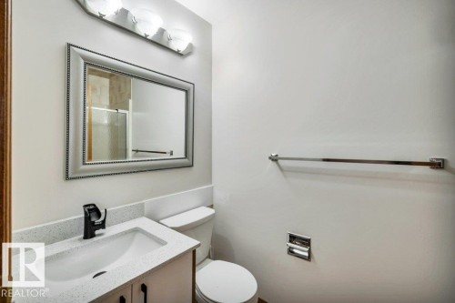 706 Burley Drive, Edmonton, AB - Indoor Photo Showing Bathroom
