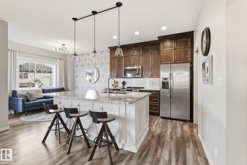 9543 221 Street, Edmonton, AB - Indoor Photo Showing Kitchen With Upgraded Kitchen