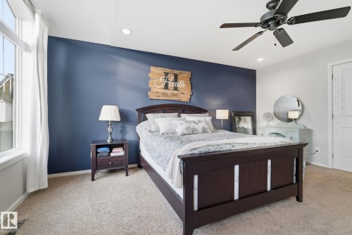 9543 221 Street, Edmonton, AB - Indoor Photo Showing Bedroom