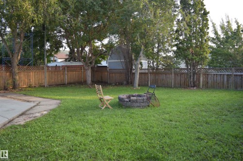 1036 38 Street, Edmonton, AB - Outdoor With Backyard