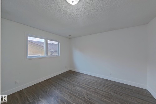 1036 38 Street, Edmonton, AB - Indoor Photo Showing Other Room