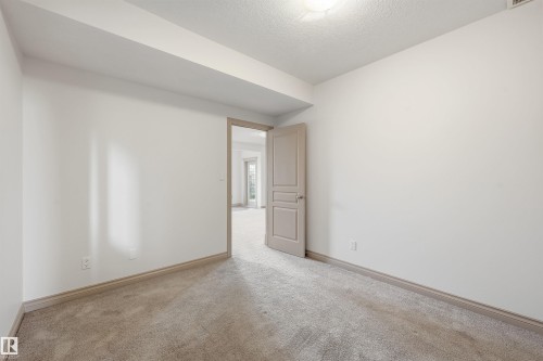 1610 Haswell Court, Edmonton, AB - Indoor Photo Showing Other Room