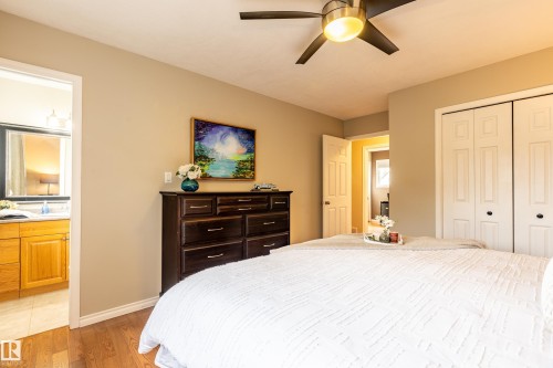 10114 102 Avenue, Morinville, AB - Indoor Photo Showing Bedroom