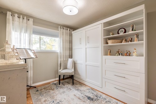 10114 102 Avenue, Morinville, AB - Indoor Photo Showing Other Room