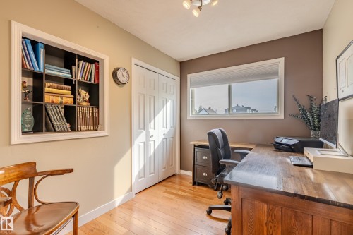 10114 102 Avenue, Morinville, AB - Indoor Photo Showing Office