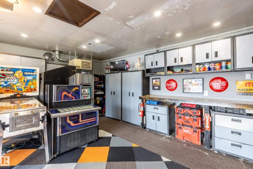 10114 102 Avenue, Morinville, AB - Indoor Photo Showing Other Room