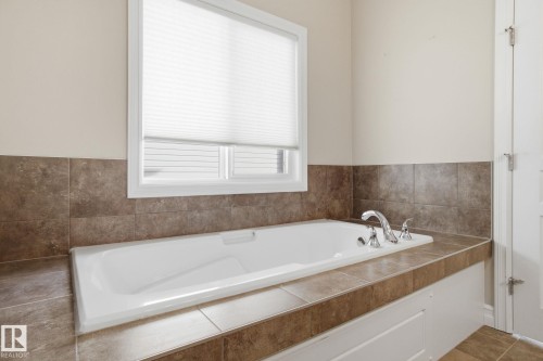 59 Selkirk Place, Leduc, AB - Indoor Photo Showing Bathroom