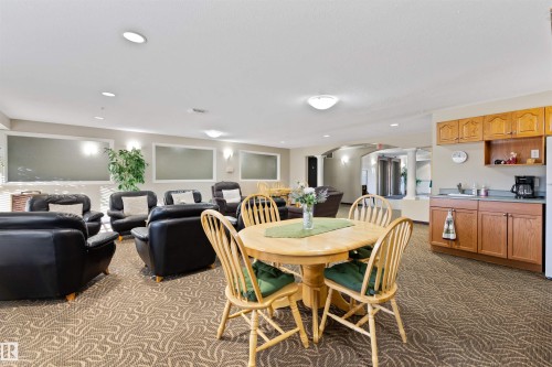 112 237 Youville Drive E, Edmonton, AB - Indoor Photo Showing Dining Room