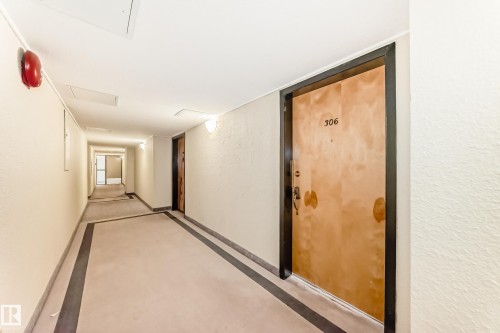 306 4404 122 Street, Edmonton, AB - Indoor Photo Showing Other Room