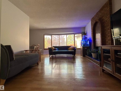 232 Ranchview Place Nw, Calgary, AB - Indoor Photo Showing Living Room