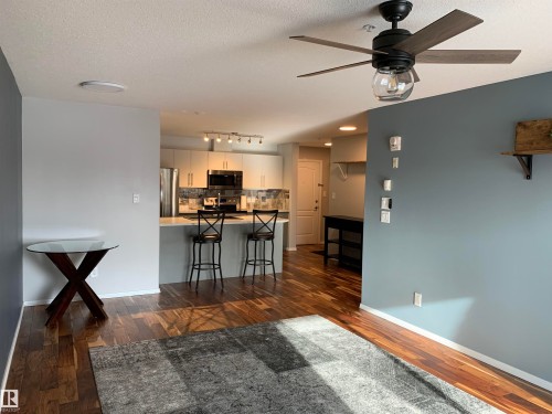 230 592 Hooke Road, Edmonton, AB - Indoor