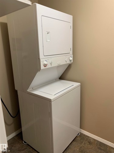 230 592 Hooke Road, Edmonton, AB - Indoor Photo Showing Laundry Room