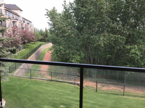 230 592 Hooke Road, Edmonton, AB - Outdoor