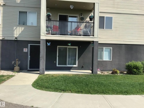 230 592 Hooke Road, Edmonton, AB - Outdoor