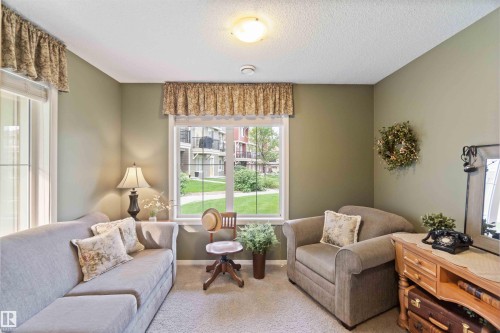 154 603 Watt Boulevard Sw, Edmonton, AB - Indoor Photo Showing Living Room