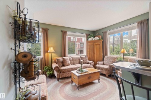 154 603 Watt Boulevard Sw, Edmonton, AB - Indoor Photo Showing Living Room