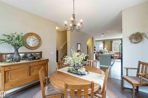 154 603 Watt Boulevard Sw, Edmonton, AB - Indoor Photo Showing Dining Room