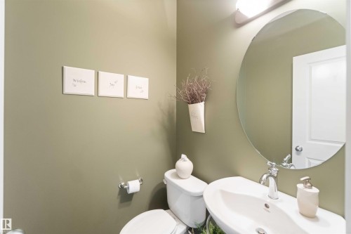 154 603 Watt Boulevard Sw, Edmonton, AB - Indoor Photo Showing Bathroom