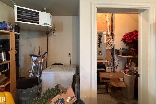 2A Silver Beach Road, Rural Wetaskiwin County, AB - Indoor