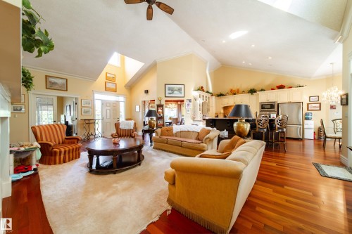 2A Silver Beach Road, Rural Wetaskiwin County, AB - Indoor Photo Showing Living Room