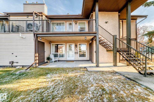 2033 SADDLEBACK Road  Edmonton, AB T6J 4T4