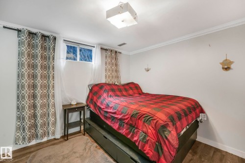 5924 152A Avenue, Edmonton, AB - Indoor Photo Showing Bedroom