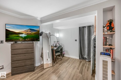 5924 152A Avenue, Edmonton, AB - Indoor Photo Showing Other Room