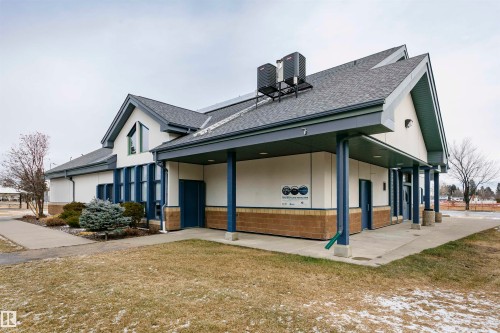 8412 71 Street, Edmonton, AB - Outdoor