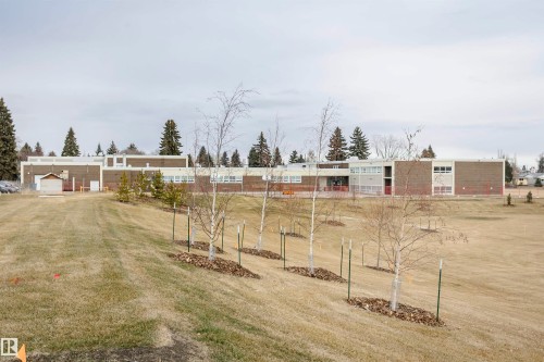 8412 71 Street, Edmonton, AB - Outdoor