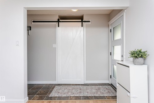 8412 71 Street, Edmonton, AB - Indoor Photo Showing Other Room