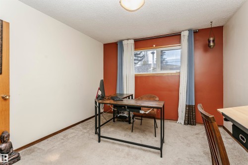 8412 71 Street, Edmonton, AB - Indoor Photo Showing Other Room