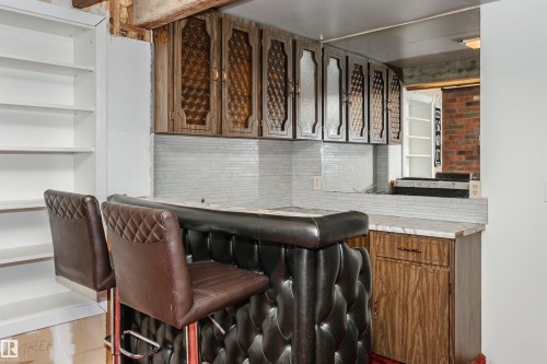 8412 71 Street, Edmonton, AB - Indoor