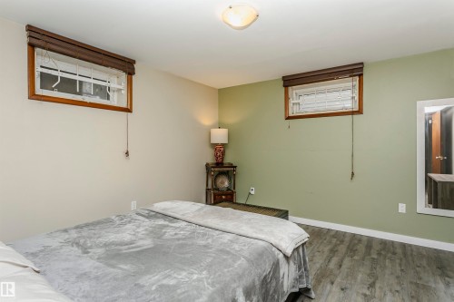 8412 71 Street, Edmonton, AB - Indoor Photo Showing Bedroom