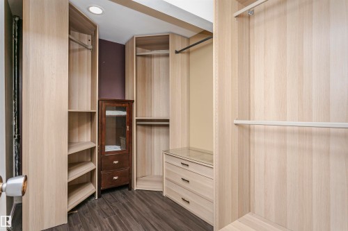 8412 71 Street, Edmonton, AB - Indoor Photo Showing Other Room