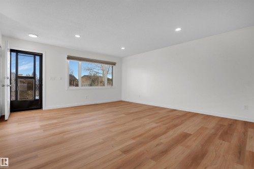 1912 151 Avenue, Edmonton, AB - Indoor