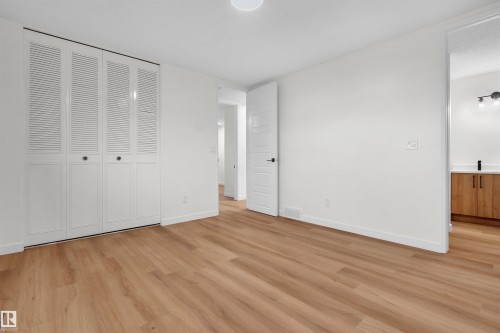 1912 151 Avenue, Edmonton, AB - Indoor Photo Showing Other Room