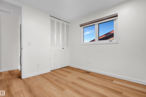 1912 151 Avenue, Edmonton, AB - Indoor Photo Showing Other Room