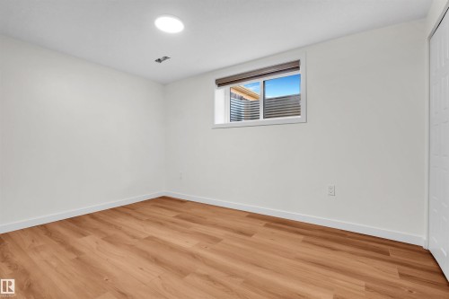 1912 151 Avenue, Edmonton, AB - Indoor Photo Showing Other Room
