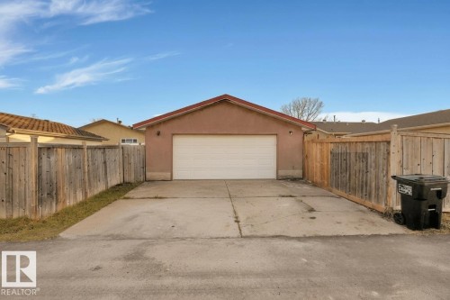 1912 151 Avenue, Edmonton, AB - Outdoor With Exterior
