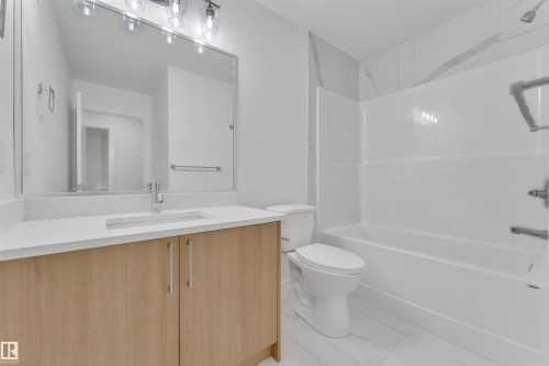 2 Cobblestone Gate, Spruce Grove, AB - Indoor Photo Showing Bathroom