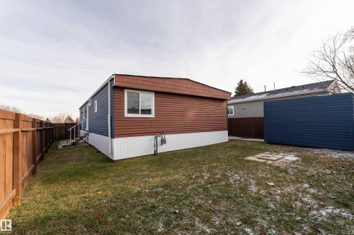 2001 West View Green, Edmonton, AB - Outdoor With Exterior