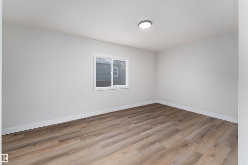 2001 West View Green, Edmonton, AB - Indoor Photo Showing Other Room