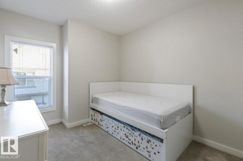 112 655 Watt Boulevard, Edmonton, AB - Indoor Photo Showing Bedroom